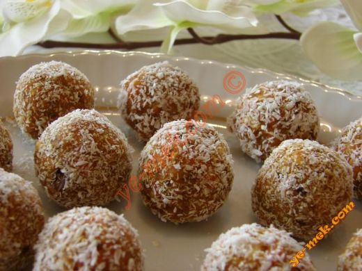 Bisküvili Havuç Tatlısı Tarifi ve Malzemeleri